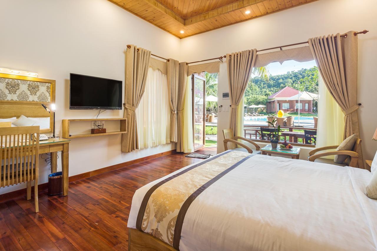 Gold Coast Phu Quoc Beach Resort Экстерьер фото